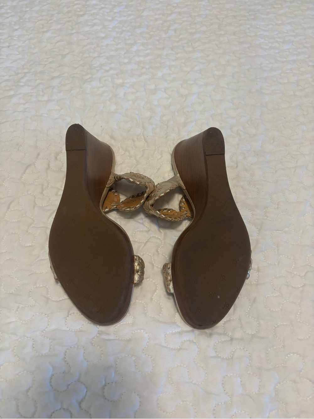 Wedge Sandals in Metallic Beige - Women